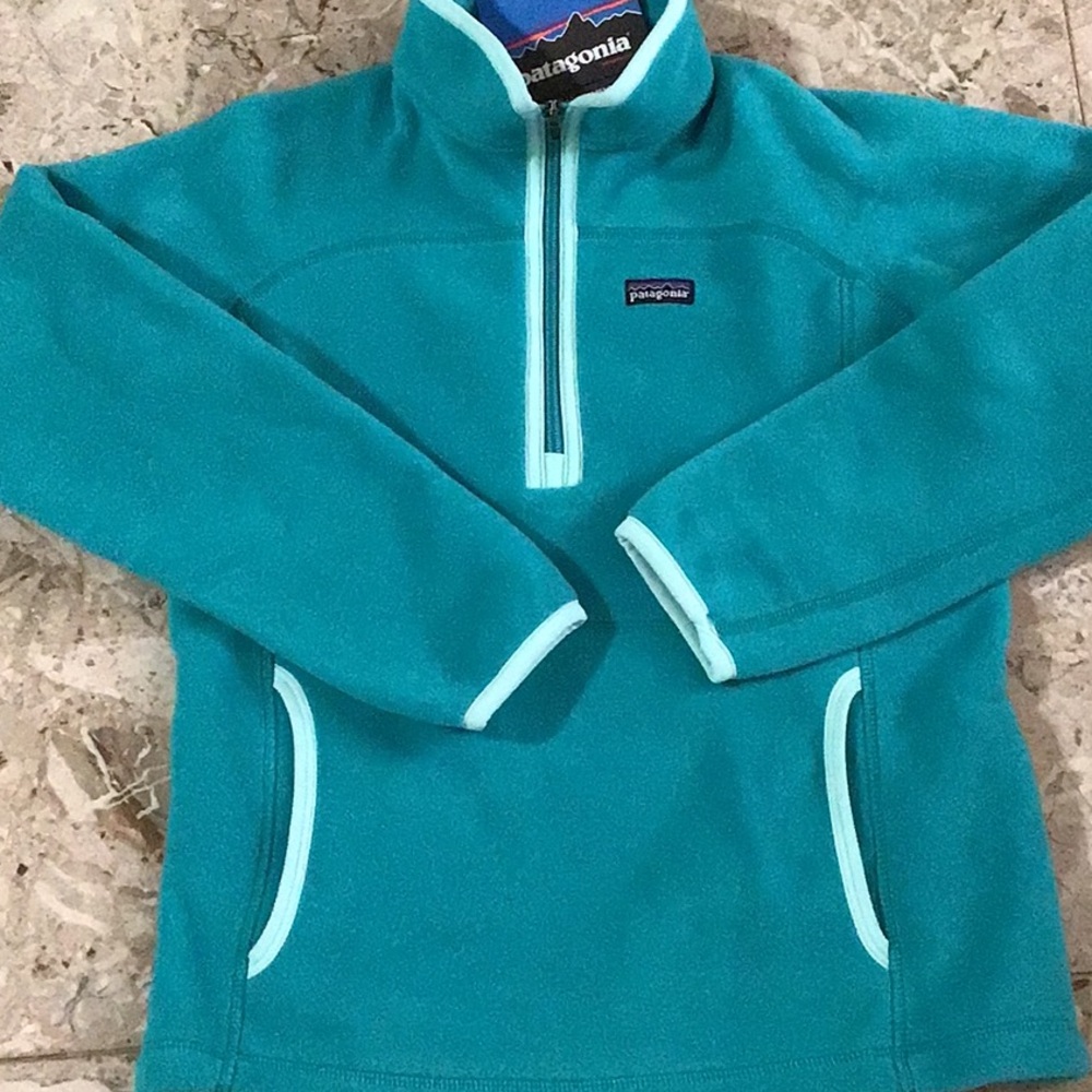 Patagonia synchilla girls quarter zip fleece jacket size 12 for girls. Green